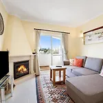Casa Primavera Карвоейру